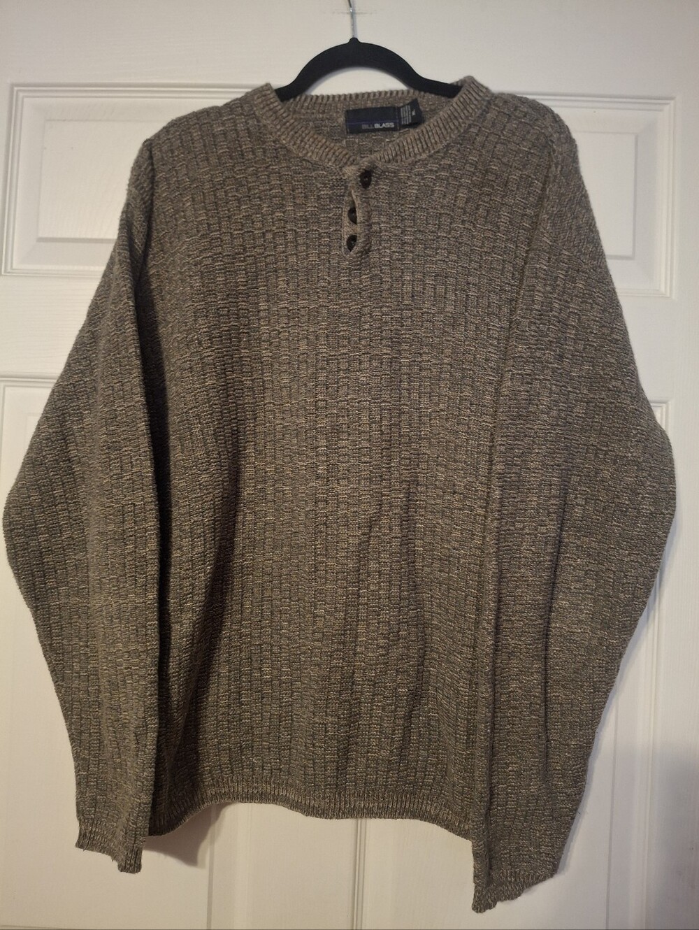 Vintage Bill Blass Gray Textured Crewneck Henley Sweater